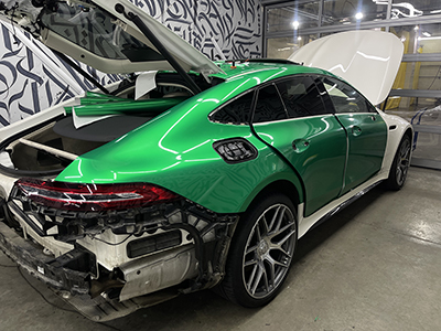 Технологический процесс оклейки автомобиля гибридной пленкой